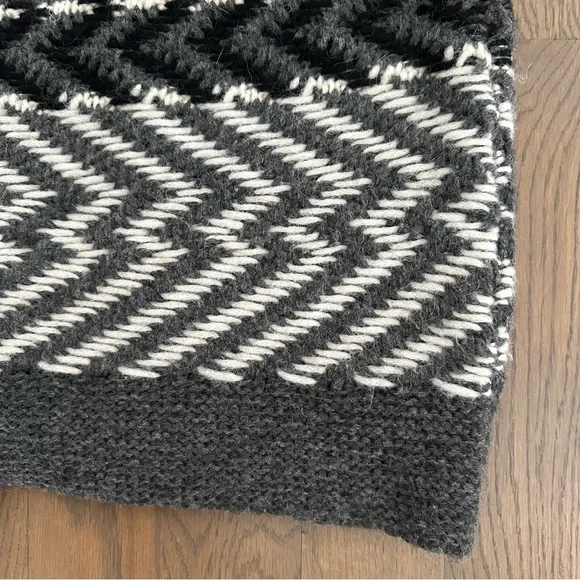 White + Warren Alpaca Jacquard Vest Charcoal Multi Longline Open Front Grey S - Picture 8 of 8